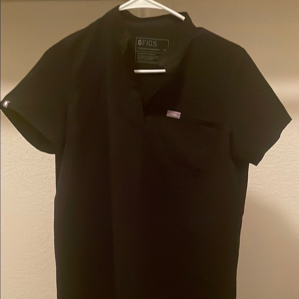 FIGS Women's Black Scrub Top